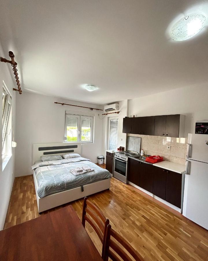 Apartman Stex Podgorica Kültér fotó